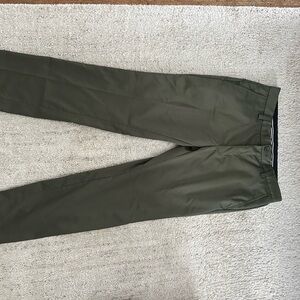 Amazon Essentials Men's Khaki Chinos 32Wx29L